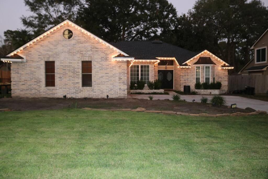 Quaint Villa Near Iah 3Bd 2Bath Office Heated Pool Houston Exterior photo